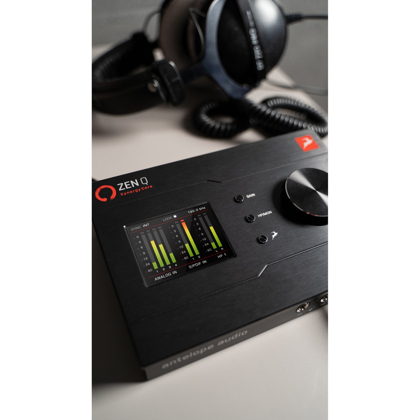 Antelope Audio Zen Tour Synergy Core Desktop Thunderbolt 3 Audio Interface