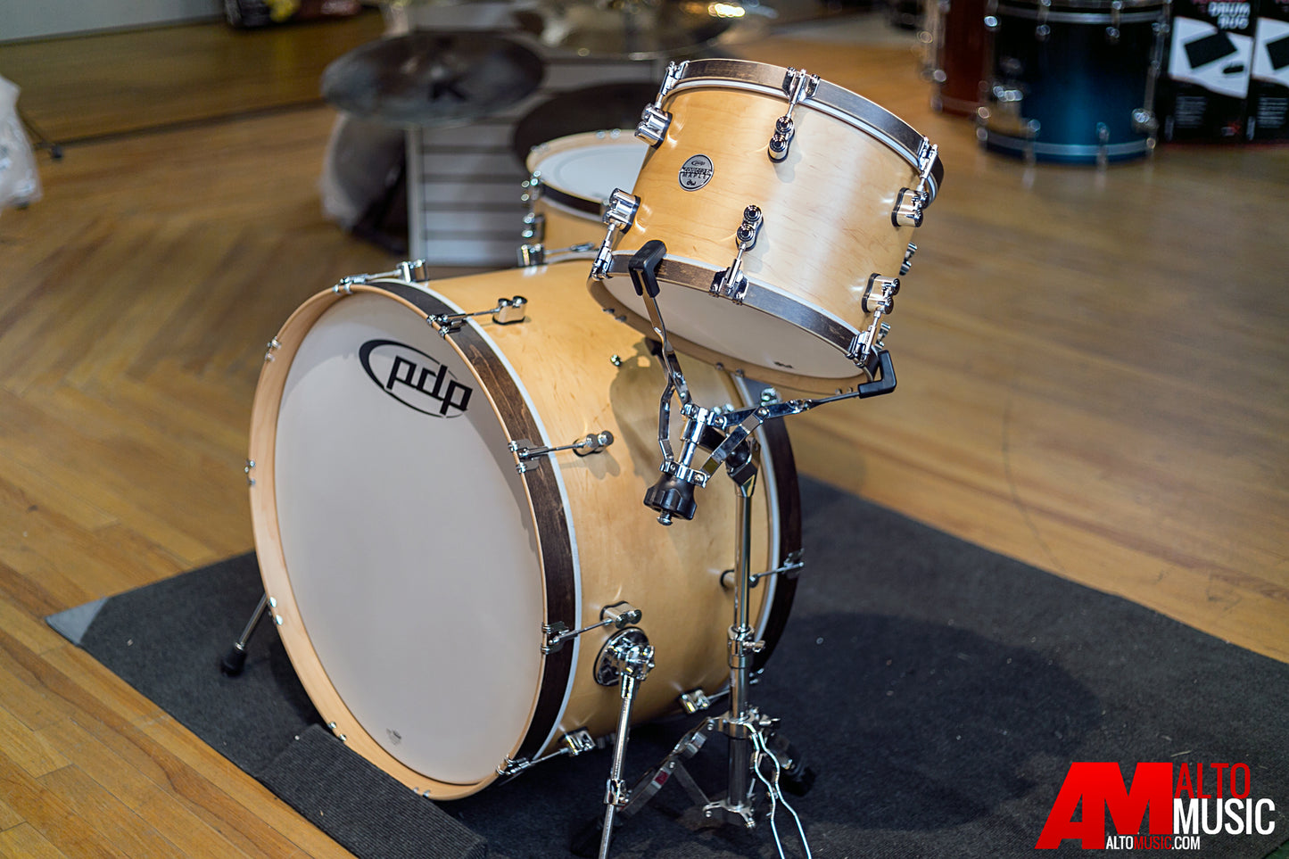 PDP Concept Series Classic Wood Hoop Shell Kit with 26" Bass Drum!!! PDCCKT26NT