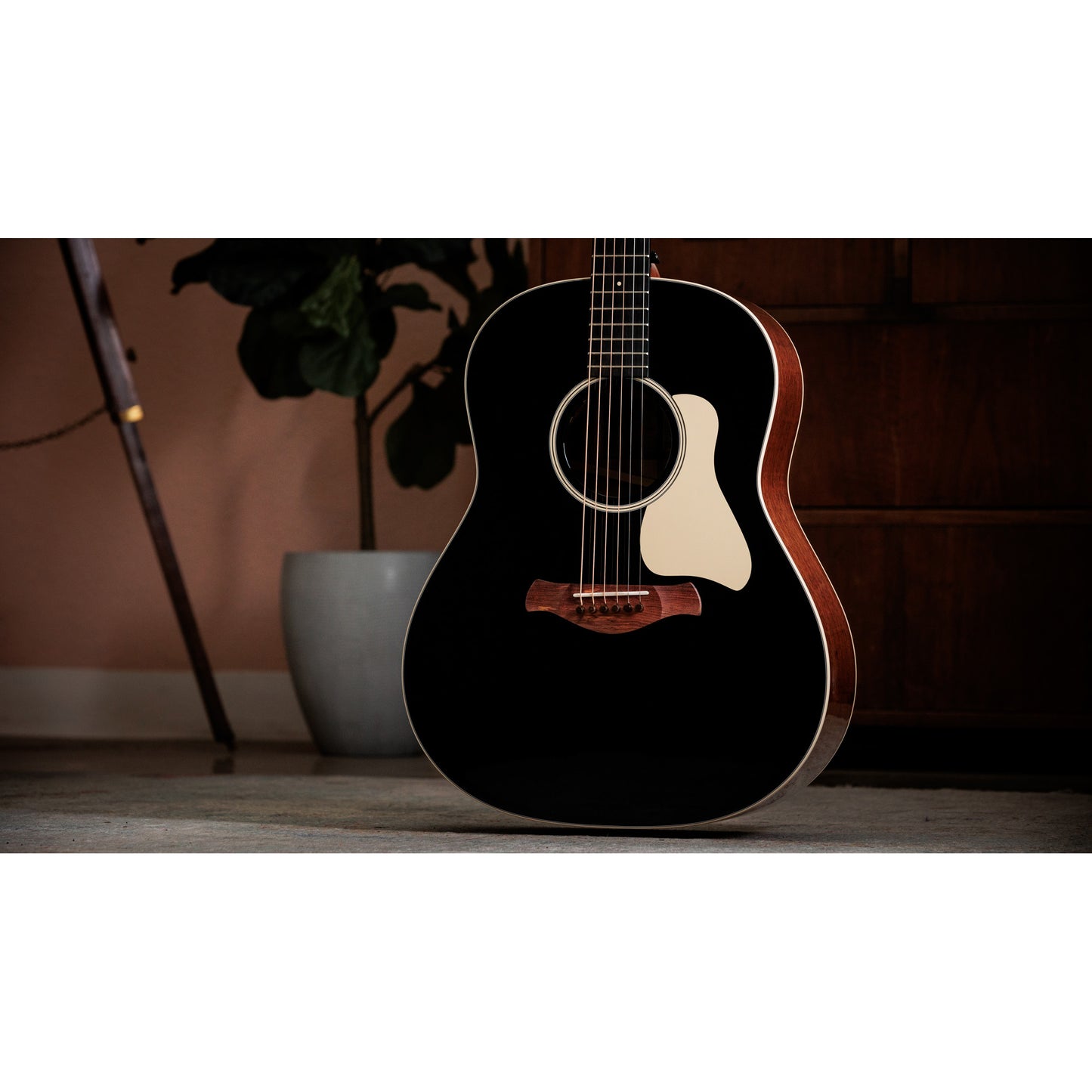 Taylor Gold Label 517e Acoustic Electric Guitar w/ Cream Pickguard - Blacktop