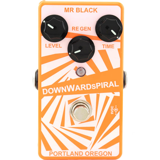 Mr Black Downward Spiral Modulated Delay Pedal
