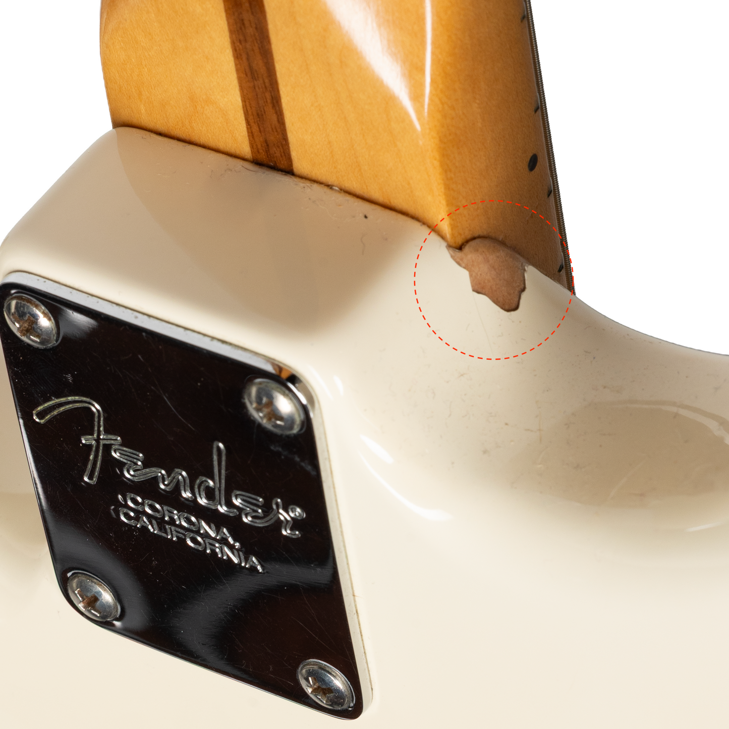 Fender Standard Stratocaster - Maple Fingerboard, Arctic White