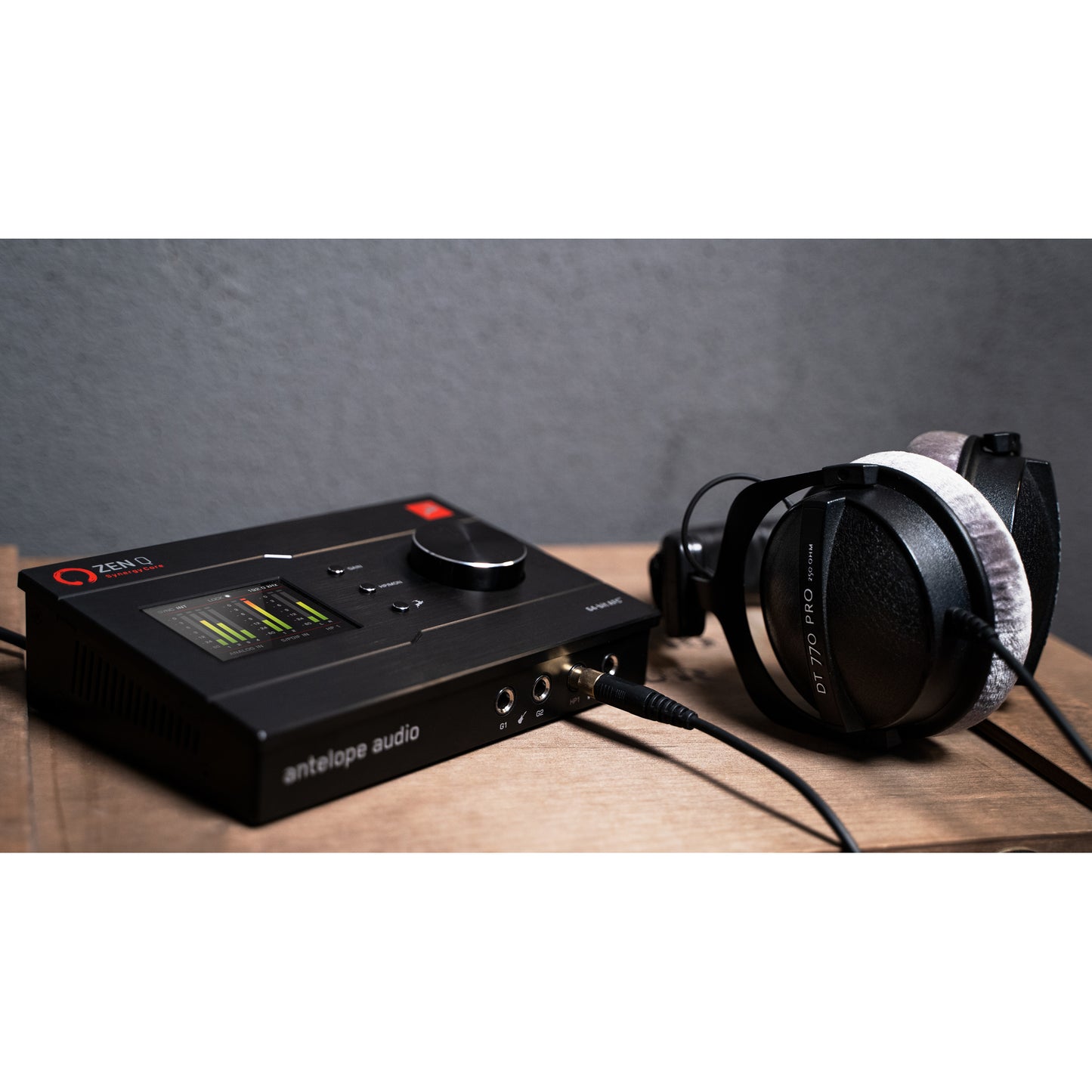 Antelope Audio Zen Tour Synergy Core Desktop Thunderbolt 3 Audio Interface