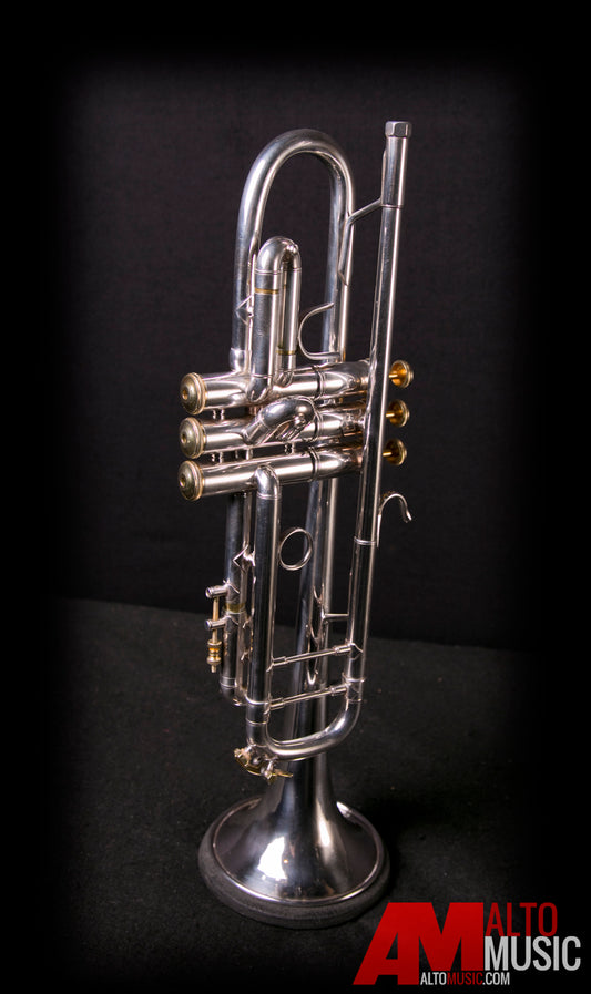Bach Model Ltd Ed. Big Apple Model Stradivarius Professional Bb Trumpet ML Bell F892