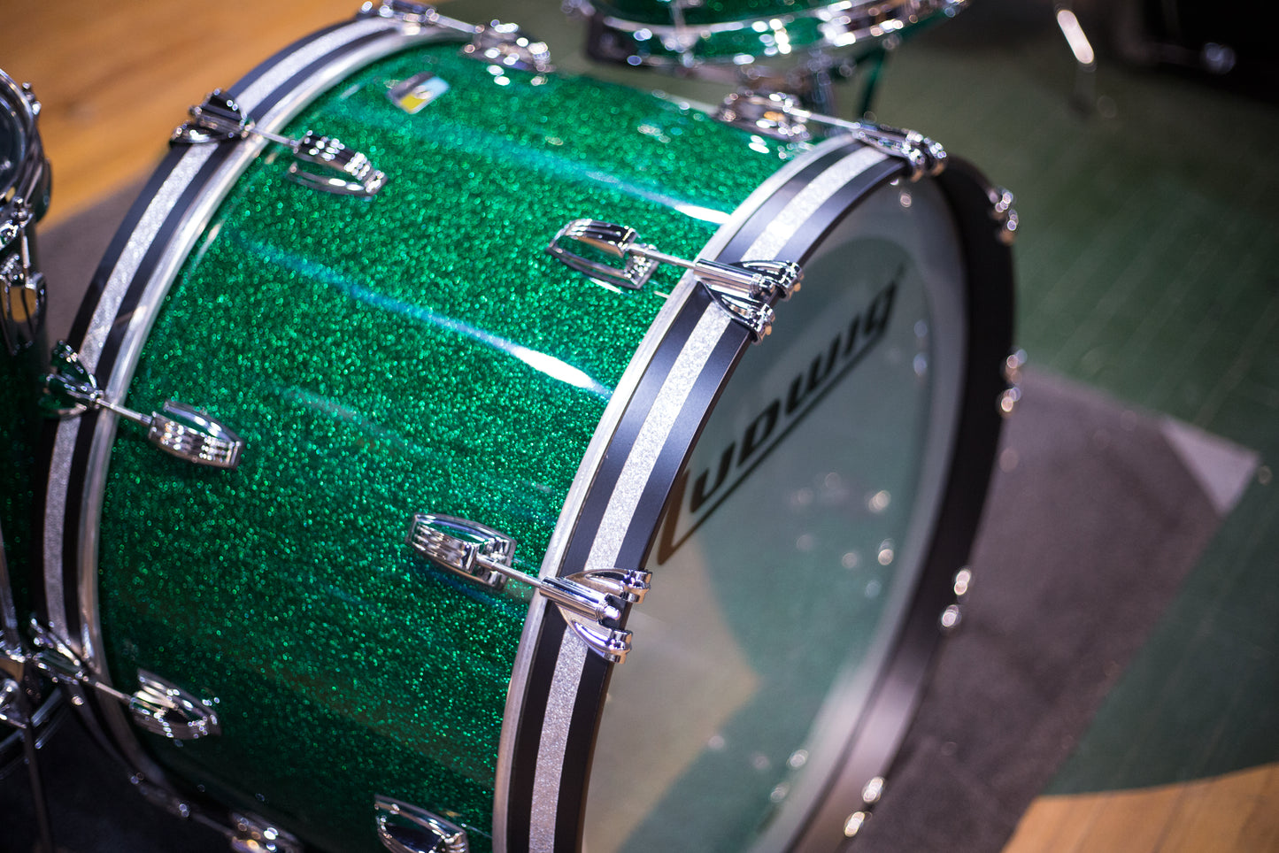 Ludwig Vistalite 45th Anniversary Green Sparkle Drum Kit (L94434LX75WC)