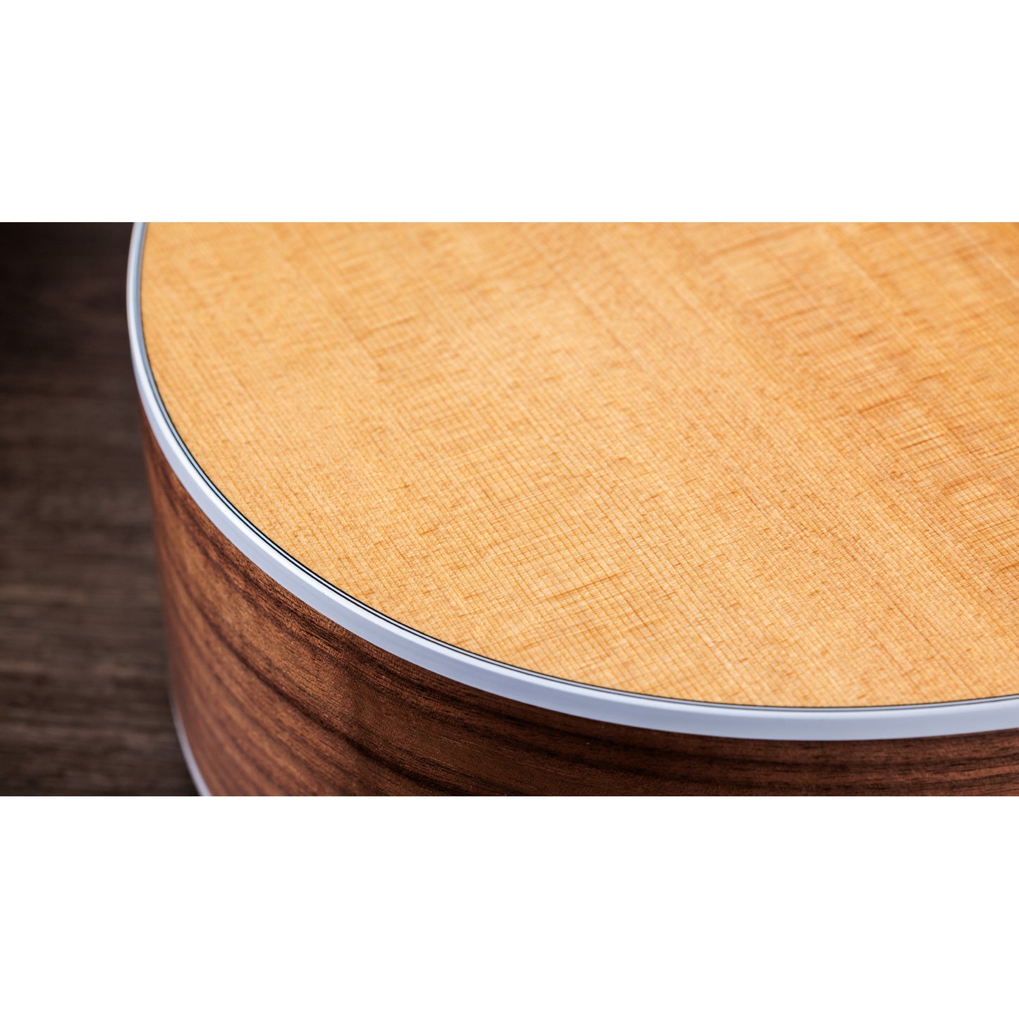 Taylor 212ce Grand Concert Walnut Acoustic Electric Guitar - Natural