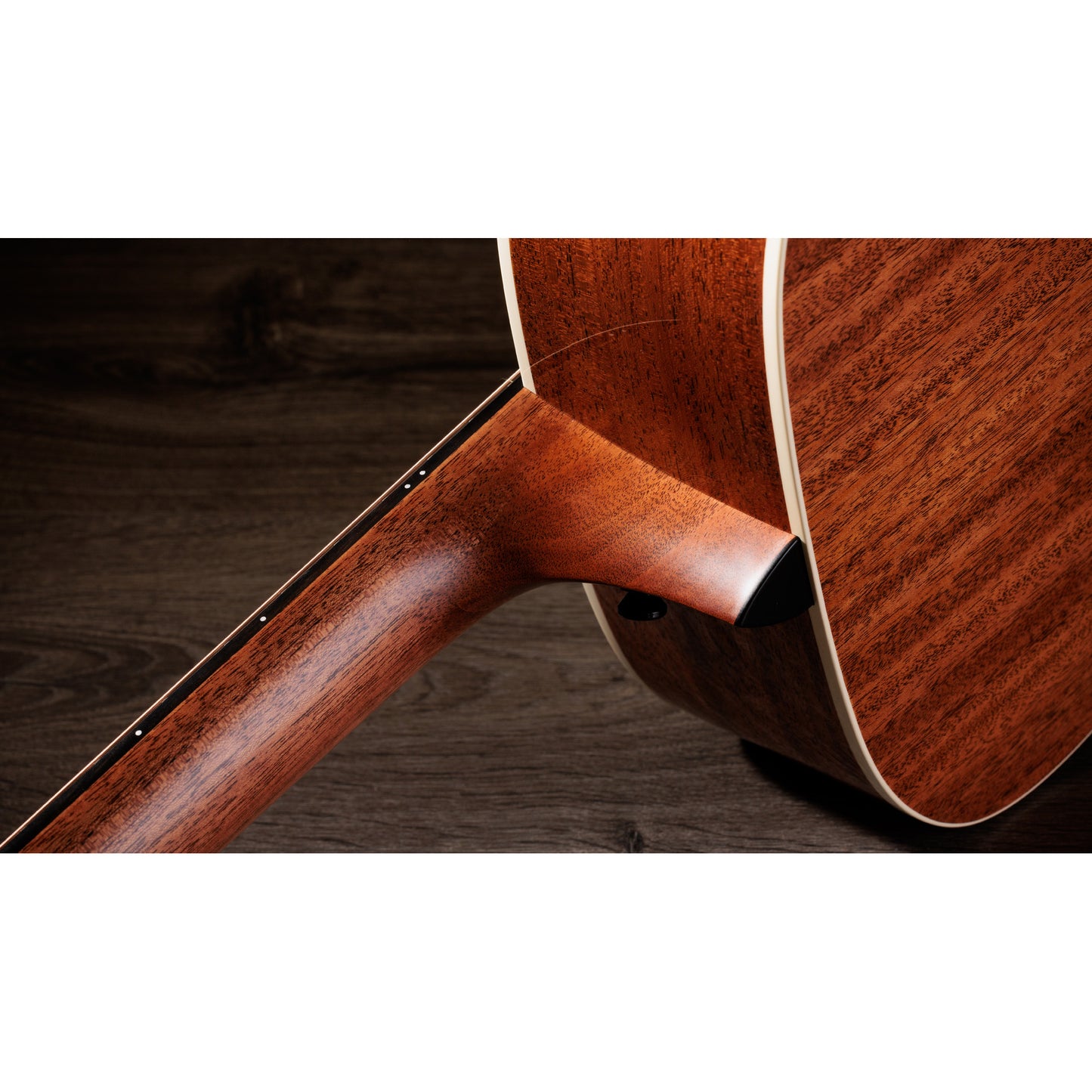 Taylor Gold Label 510e Dreadnought Acoustic Electric Guitar - Natural