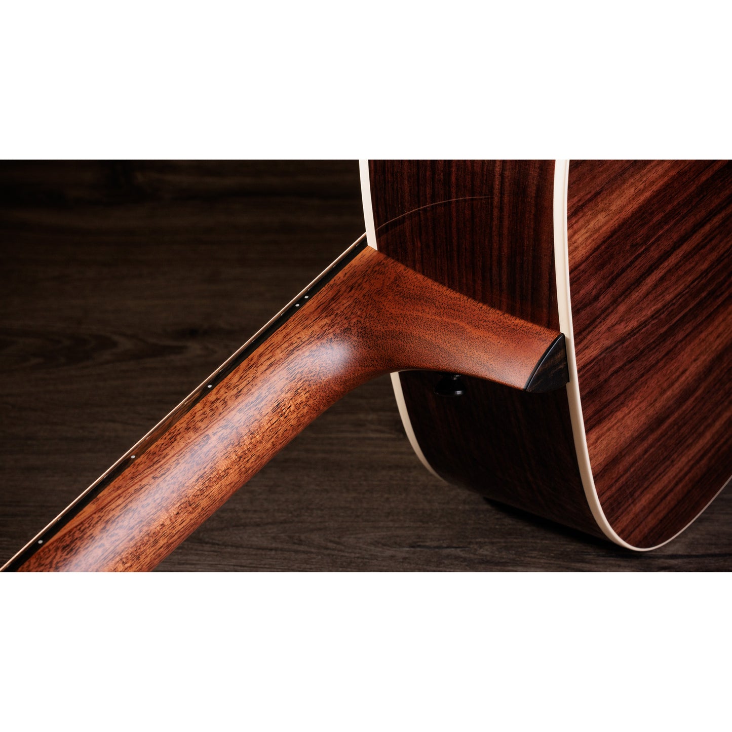 Taylor Gold Label 710e Dreadnought Acoustic Electric Guitar - Natural