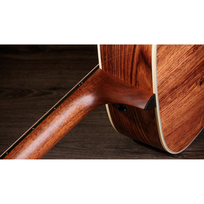 Taylor Gold Label 810e Dreadnought Acoustic Electric Guitar - Natural