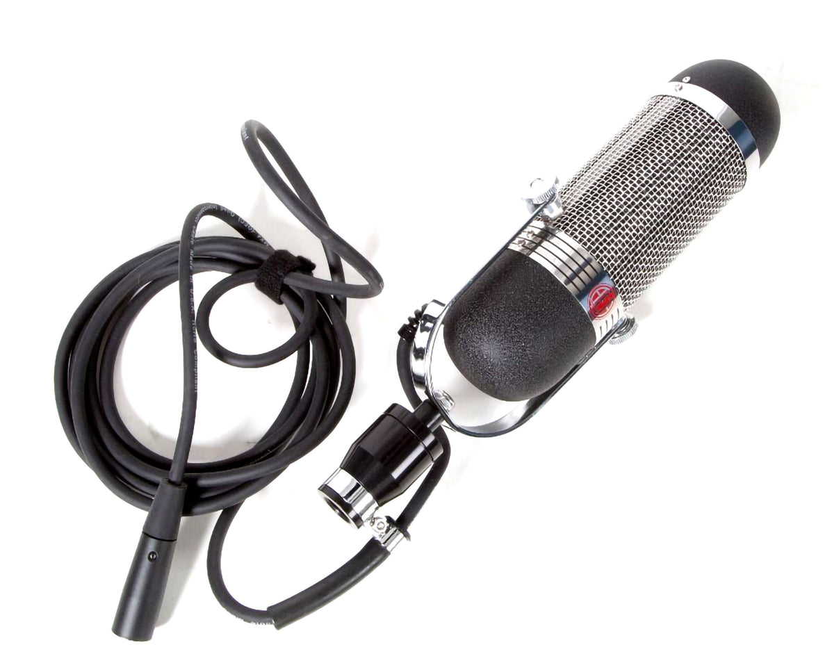 Microphpne Geometry AEA R84 Figure-Eight Large Ribbon Geometry Velocity Microphone – Alto Music