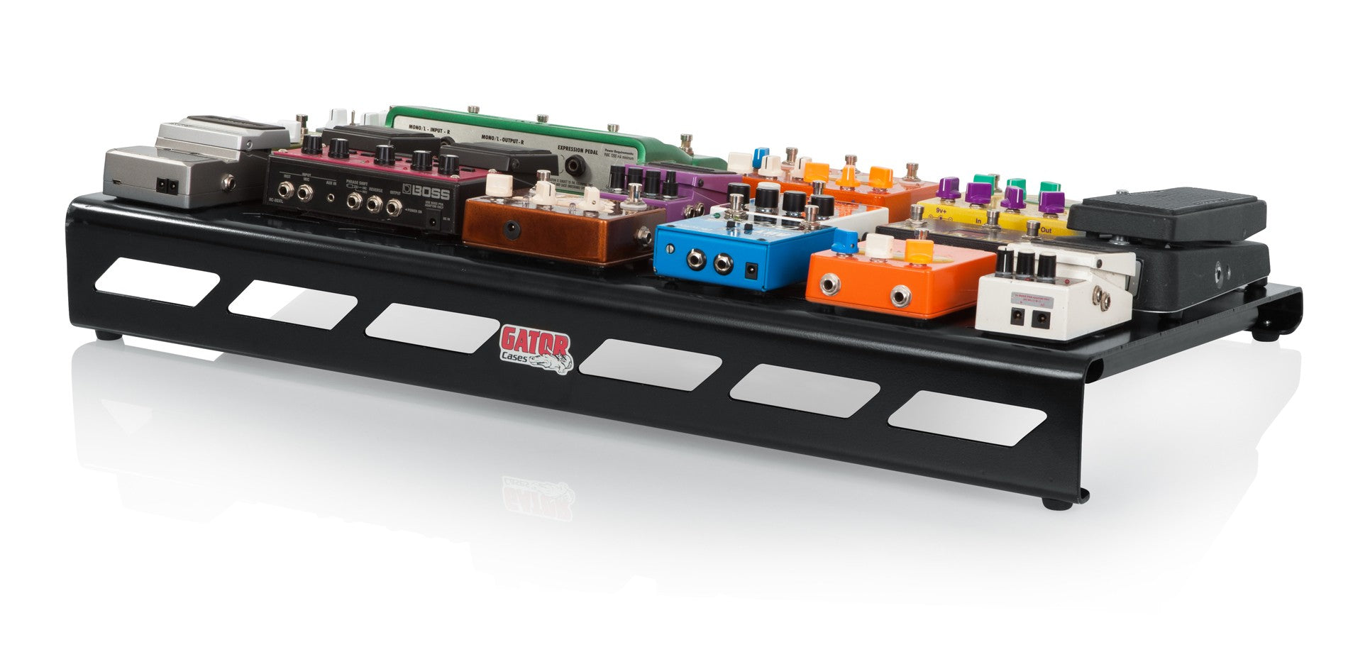 Gator GPB-XBAK-1 Black Aluminum Pedal Board; XL w/ Carry Bag